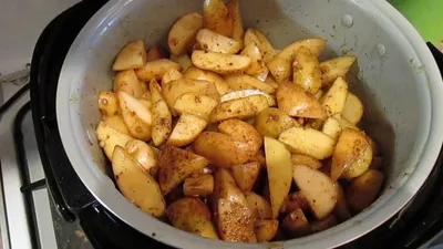 Как превратить обычную картошку в изысканное блюдо с помощью мультиварки |  Cuckoo | Дзен