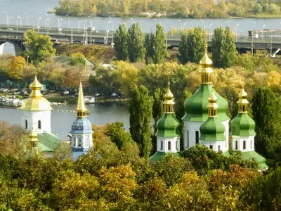 Ботанический сад как место для свадебной фотосессии в Киеве