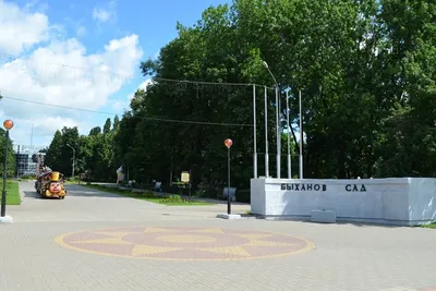 Быханов сад за час до открытия (фото) — LipetskMedia