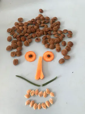 Забавное Лицо Из Овощей — стоковые фотографии и другие картинки Лицо  человека - Лицо человека, Овощ, Салат - iStock