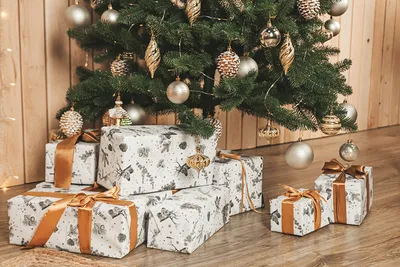 Подвесная елка на стену в подарочной коробке: цена 550 грн - купить Подарки  и сувениры на ИЗИ | Одесса