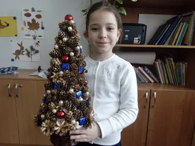 Новогодняя ёлка из шишек №748615 - купить в Украине на Crafta.ua