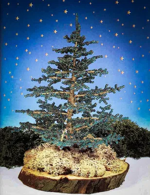 снежинки ручной работы из бисера висят на ветках елки крупным планом  украшенная елка Фото Фон И картинка для бесплатной загрузки - Pngtree