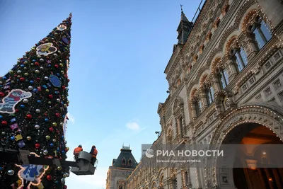 Выставка «Новогодние ёлки в ГУМе на Красной площади» — Вход свободный