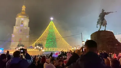 Несмотря на отключения света: в Киеве хотят поставить новогоднюю елку с  тысячами огней (фото)