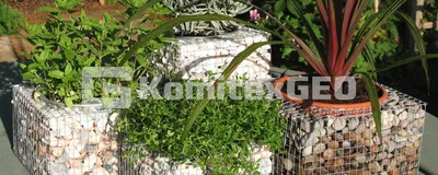 Габионы - Полукруглые садовые скамейки из габионов -... | Facebook