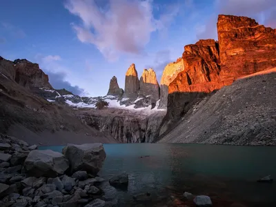 горные вершины ласа торреса в торрес-дель-пейн-чил-патагонии Стоковое Фото  - изображение насчитывающей достопримечательностью, свет: 239521626