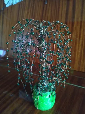 bead_forest - Плакучая ива из бисера Высота дерева: 30см... | Facebook