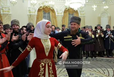 Колледж ЧГПУ отметил День чеченской женщины