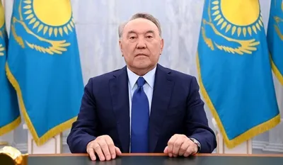 Часы для Елбасы: в Казахстане празднуют День Первого Президента
