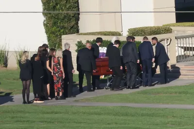 Появились фото с похорон Болата Назарбаева