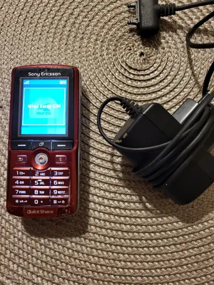 Мобильный телефон Sony Ericsson Elm. Цена 2661 ₽. Доставка по России