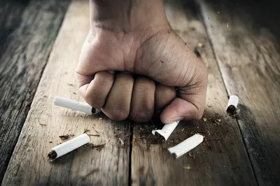 Как бросить курить самостоятельно в домашних условиях: 5 лучших способов с  отзывами, советами врачей