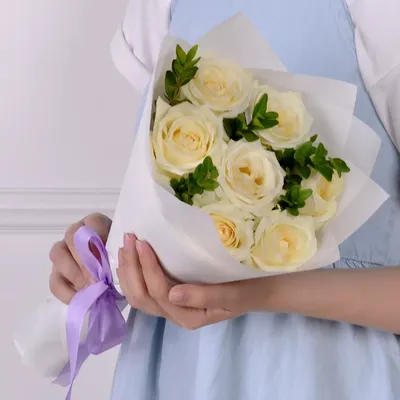 Музыкальная открытка 'Белые розы для самой потрясающей женщины!' | В го |  tet-a-tet | Постила