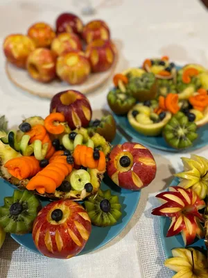 Beautiful Carrot Fish Carving/Design | Food carving, Fruit and vegetable  carving, Vegetable carving