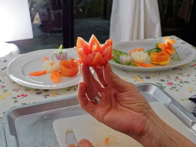 How to Carve Carrot Flowers step by step DIY tutorial instructions, How to,  how to do, diy instr… | Vegetable crafts, Vegetable carving, Fruit and  vegetable carving