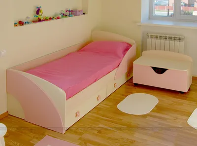 Спальня в детском саду, 4 кровати, …» — создано в Шедевруме