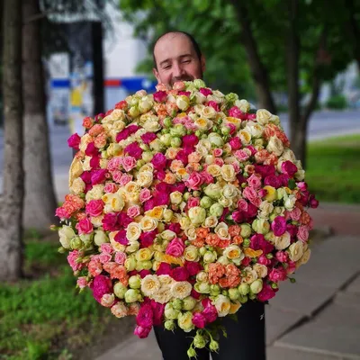 Заказать Розовые кустовые розы в корзине \"Розовый сад\" в Москве и МО - цена  4600 руб, бесплатная доставка от «Букет лета».