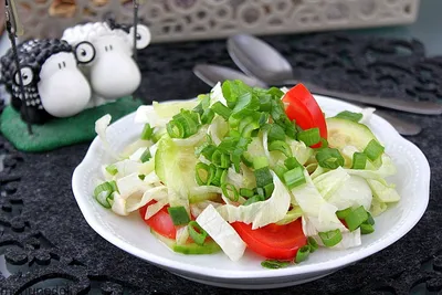 Рецепт салат из свежих овощей с растительным маслом как в детском саду |  Меню недели