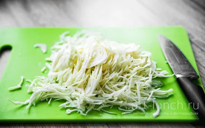 Классический салат с моцареллой и соусом песто, пошаговый рецепт с  фотографиями – Итальянская кухня: Салаты. «Еда»