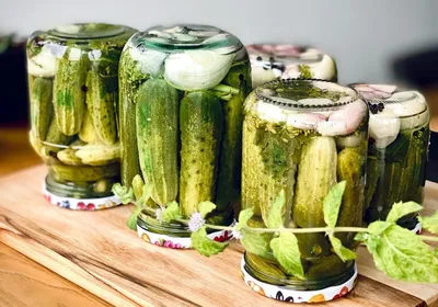 CANNING PICKLED CUCUMBERS - YouTube