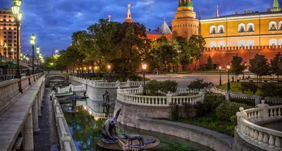 Александровский сад | Официальный сайт гостиницы \"Турист\", Москва