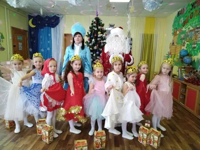 Настоятель храма св. Иоанна Богослова посетил новогодний утренник в детском  саду