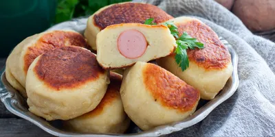 Вкусные, сочные, мощные пирожки с картошкой из слоёного теста | Рецепты  Кексика | Дзен