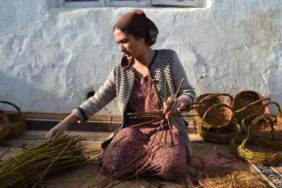 Семейный подряд. Как в Вахдате создают волшебные корзины из ивовых прутьев  | Новости Таджикистана ASIA-Plus