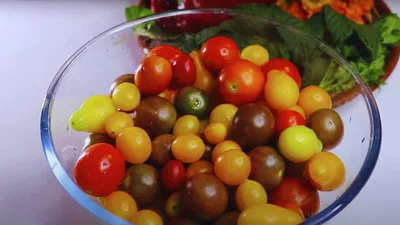 Зачем нам разноцветные томаты
