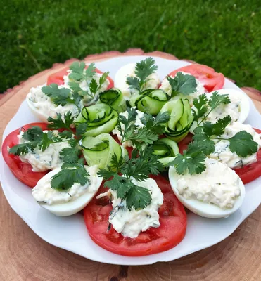Салат с крабовыми палочками, помидорами и яйцами - пошаговый рецепт с фото  на Готовим дома