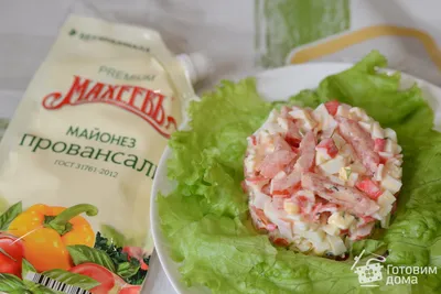10 аппетитных салатов из огурцов и помидоров - Лайфхакер