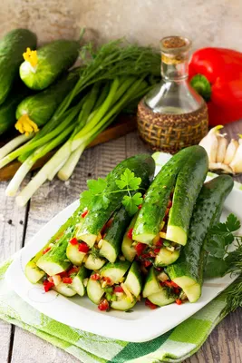 Салат из огурцов с чесноком на зиму - пошаговый рецепт с фото на Повар.ру