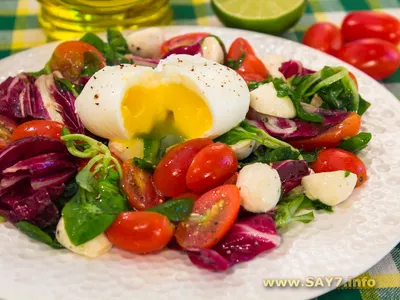 Салат с моцареллой, помидорами черри и перепелиными яйцами - рецепт автора  RomaN_
