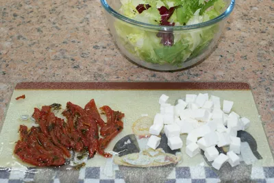 Салат из морепродуктов с вялеными помидорами рецепт – Европейская кухня:  Салаты. «Еда»