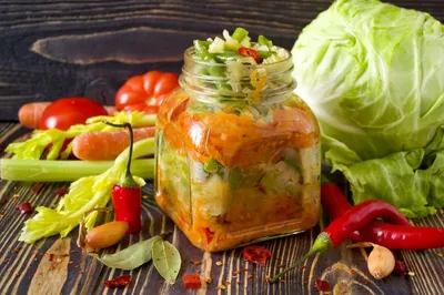 ТОП-10 самых вкусных овощных салатов на зиму