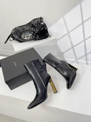 Сапоги Yves Saint Laurent - купить с доставкой по выгодным ценам в  интернет-магазине OZON (1244155771)