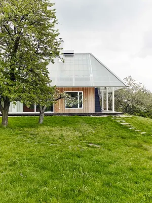 Семья из Швеции построила дом прямо в теплице, чтобы меньше платить за  отопление - YouTube