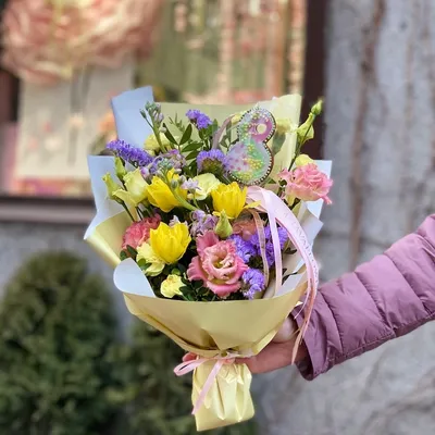 Как выбрать цветы на 8 марта читайте на сайте Premium-flowers