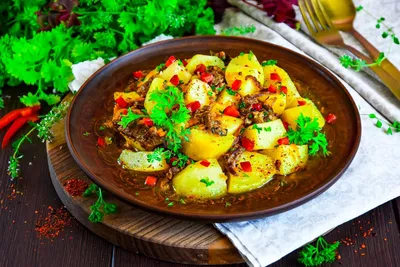 Картошка с тушенкой и капустой, пошаговый рецепт с фото на 433 ккал