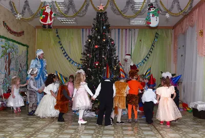 Настоятель храма св. Иоанна Богослова посетил новогодний утренник в детском  саду