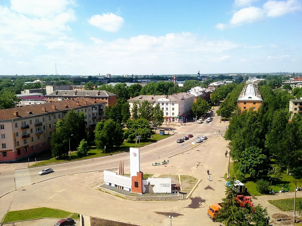 Северные великие луки. Великие Луки. Город Великие Луки. Площадь города Великие Луки.