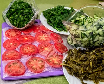 Заготовка и замораживание овощей с зеленью на зиму рецепт фото пошагово и  видео - 1000.menu