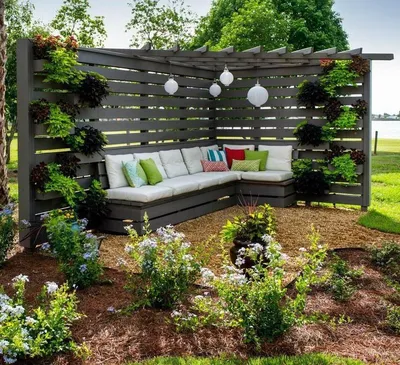 Зона отдыха в саду | Backyard fence decor, Backyard fences, Privacy fence  designs