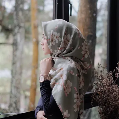 Пин от пользователя Дочь YouTube на доске Красота | Красивый хиджаб,  Мусульманские девушки, Фотосессии подростков