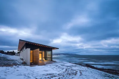 Современный дом на берегу океана | 10 фото
