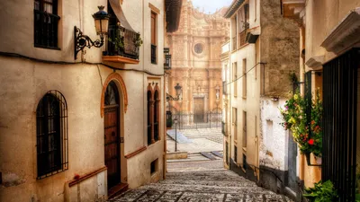 Улочки Гранады, Испания скачать фото обои для рабочего стола