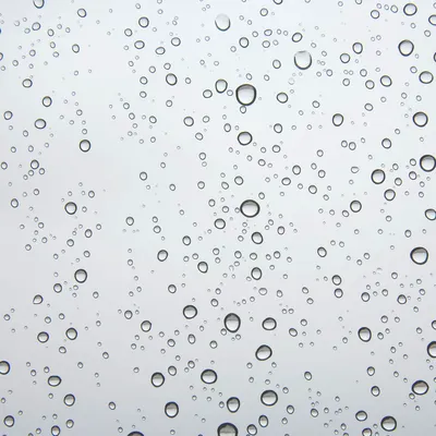 Капли дождя на стекле, вид из …» — создано в Шедевруме