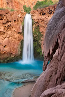 https://www.reddit.com/r/EarthPorn/comments/197hob5/amazing_waterfall_at_the_bottom_of_the_grand/