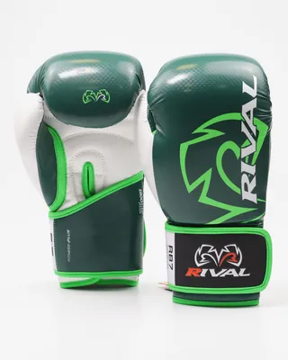 Брелок боксерские перчатки в машину в интернет магазине boxbomba.ru Телефон:  8 800 775 3276.
